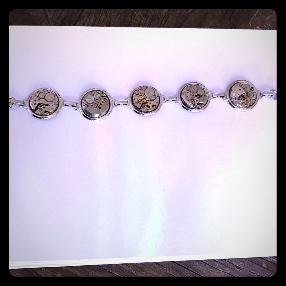 Watch movement link bracelet